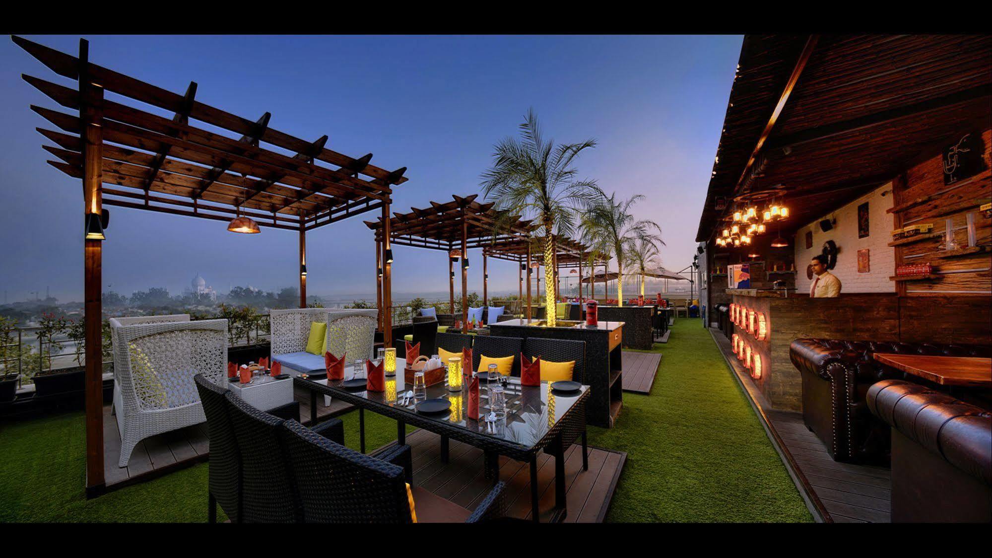 Hotel Alleviate Agra  Ngoại thất bức ảnh