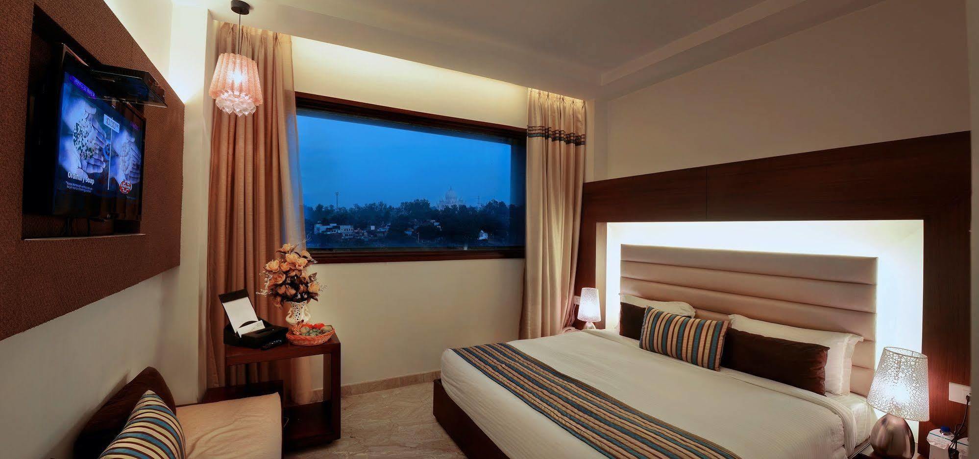 Hotel Alleviate Agra  Ngoại thất bức ảnh